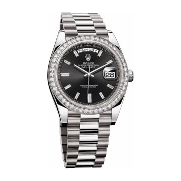 Rolex Day-Date 40 White Gold - Diamond / Black - Baguette