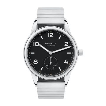 Nomos Glashütte Club Automatic Onyx