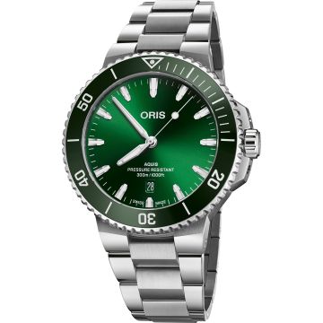 Oris Aquis Date 43.5 Stainless Steel / Green / Bracelet