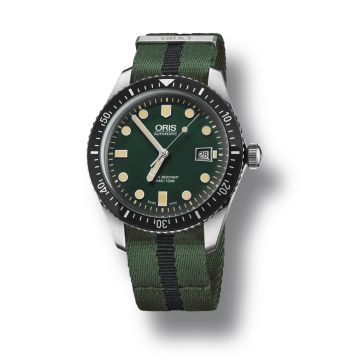 Oris Divers Sixty-Five 42 Stainless Steel / Green / NATO