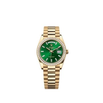 Rolex Day-Date 36 Yellow Gold - Diamond / Bright Green - Baguette / President