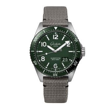 Glashütte Original SeaQ Panorama Date Stainless Steel / Green / Synthetic - Pin
