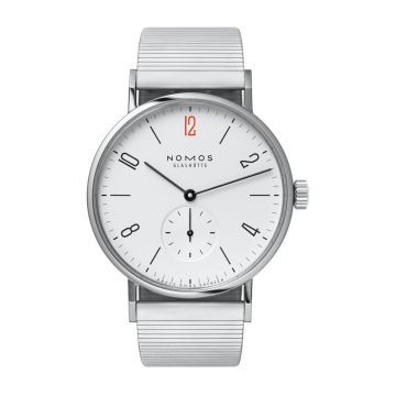 Nomos Glashütte Tangomat für Ärzte ohne Grenzen
