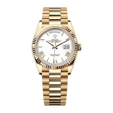 Rolex Day-Date 36 Yellow Gold - Fluted / White - Roman / President