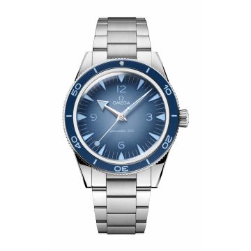 Omega Seamaster 300 Master Chronometer Stainless Steel / Summer Blue / Bracelet