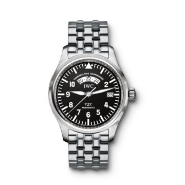 IWC Schaffhausen Pilot's Watch UTC Stainless Steel / Black / Bracelet