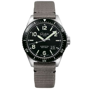 Glashütte Original SeaQ Panorama Date Stainless Steel / Black / Synthetic - Pin