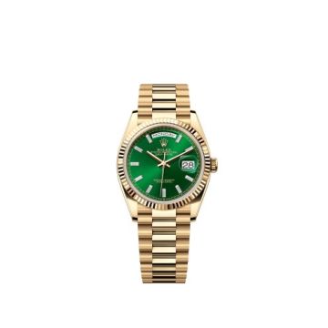 Rolex Day-Date 36 Yellow Gold / Fluted / Bright Green - Baguette / President