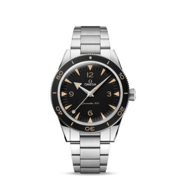 Omega Seamaster 300 Master Chronometer Stainless Steel / Black / Bracelet