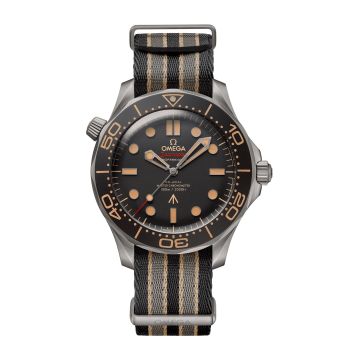 Omega Seamaster Diver 300M Master Co-Axial 42 James Bond No Time to Die / NATO