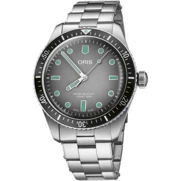 Oris Divers Sixty-Five 40 Stainless Steel / Grey / Bracelet