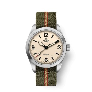 Tudor Ranger 39 / Dune White / Fabric
