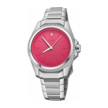 Oris ProPilot X Miss Piggy Edition