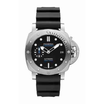 Panerai Luminor Submersible 42 3 Days Automatic Stainless Steel / Black