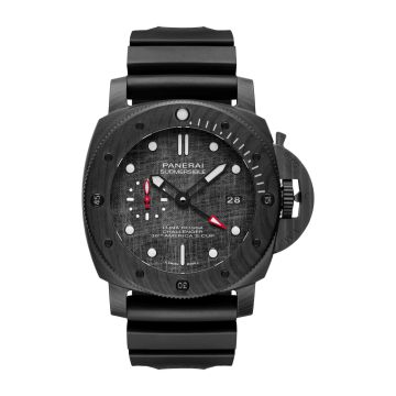 Panerai Luminor Submersible 47 Luna Rossa