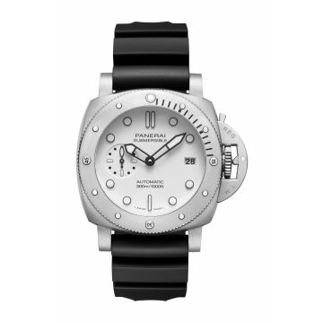 Panerai Luminor Submersible 42 3 Days Automatic Stainless Steel / Bianco