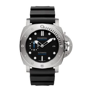 Panerai Luminor Submersible 47 3 Days Automatic Titanium / Black