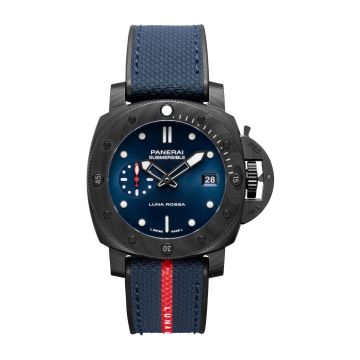 Panerai Luminor Submersible 42 Luna Rossa Carbotech
