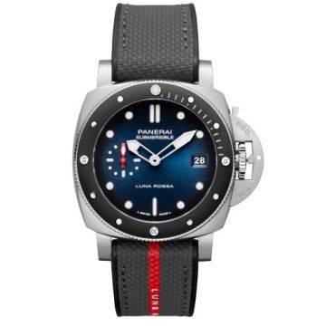 Panerai Luminor Submersible 42 3 Days Automatic Luna Rossa