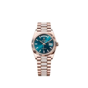 Rolex Day-Date 36 Everose Gold - Fluted / Blue-Green - Baguette / President - Diamond