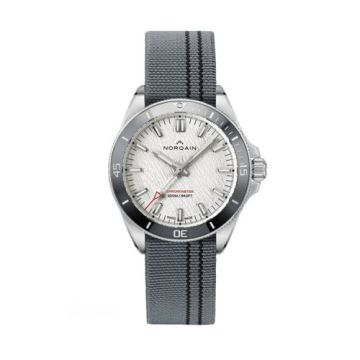 Norqain Adventure Neverest Glacier 40 Stainless Steel / Silver / Grey Flex