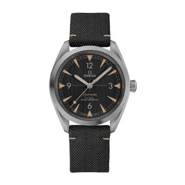 Omega Railmaster Omega Co-Axial Master Chronometer 40 Stainless Steel / Grey / Strap