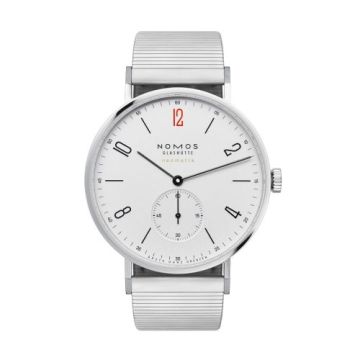 Nomos Glashütte Tangente Neomatik Ärzte ohne Grenzen