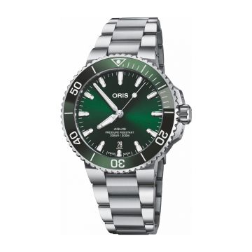 Oris Aquis Date 41.5 Stainless Steel / Green / Bracelet